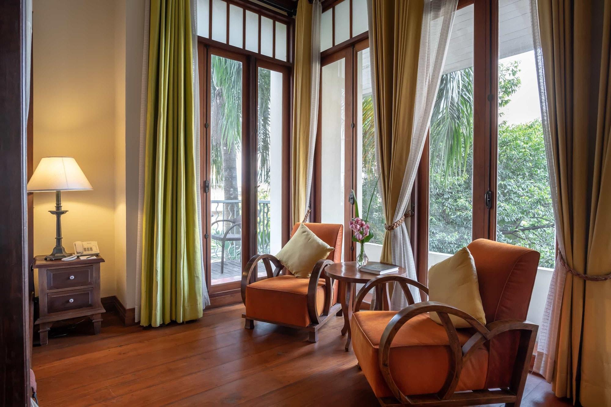 Ariyasom Villa Bangkok Bagian luar foto