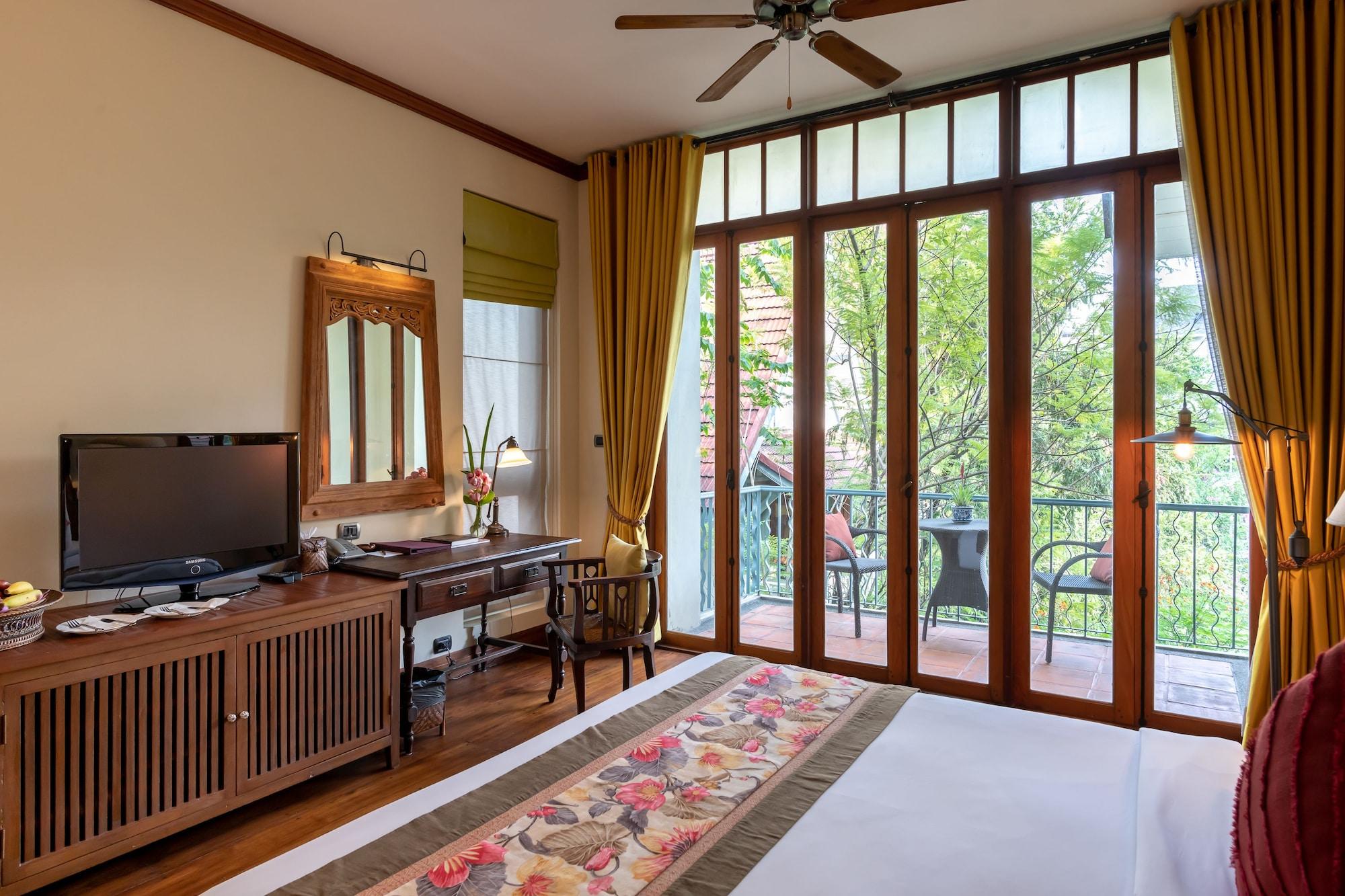 Ariyasom Villa Bangkok Bagian luar foto