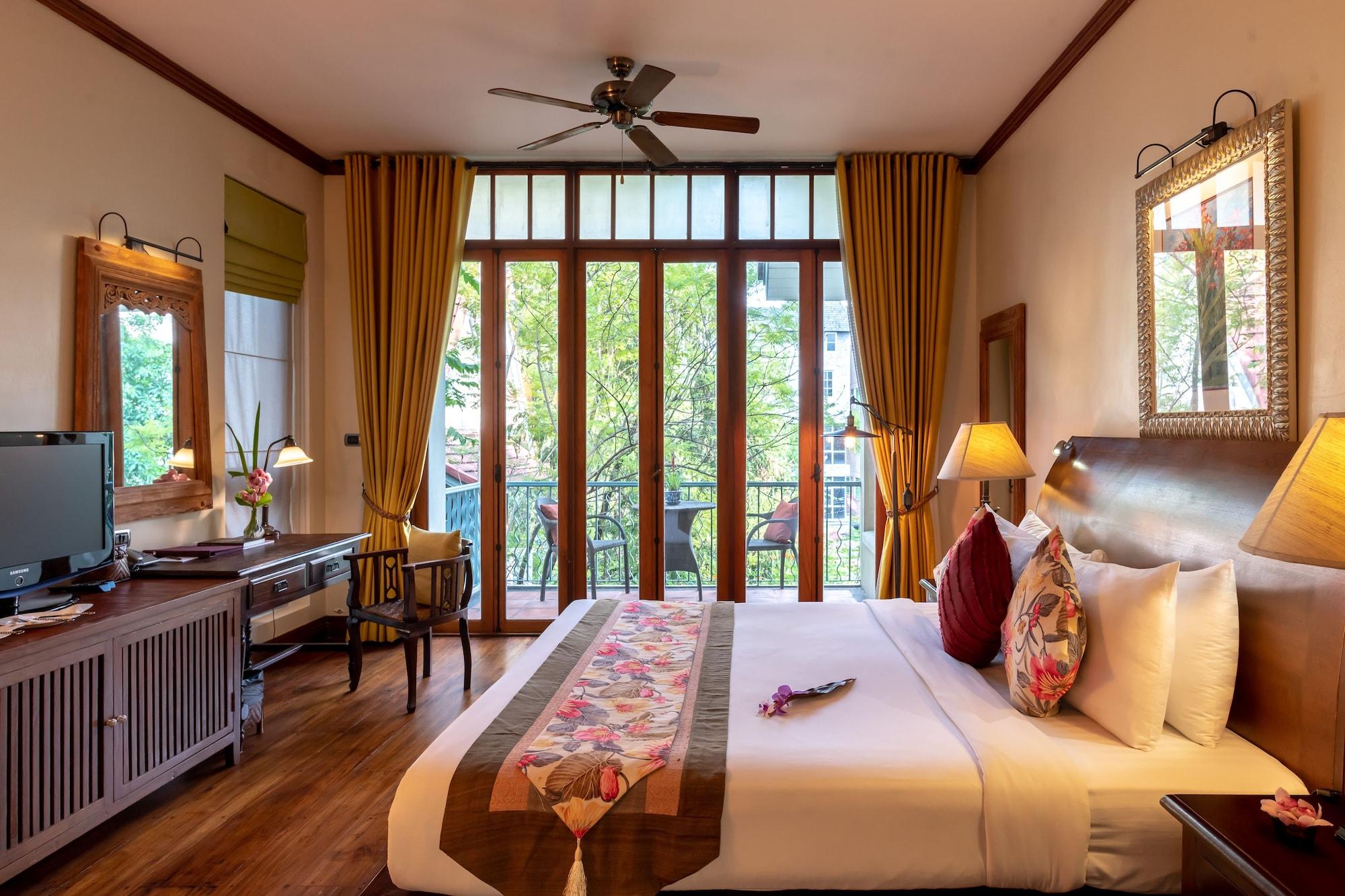 Ariyasom Villa Bangkok Bagian luar foto