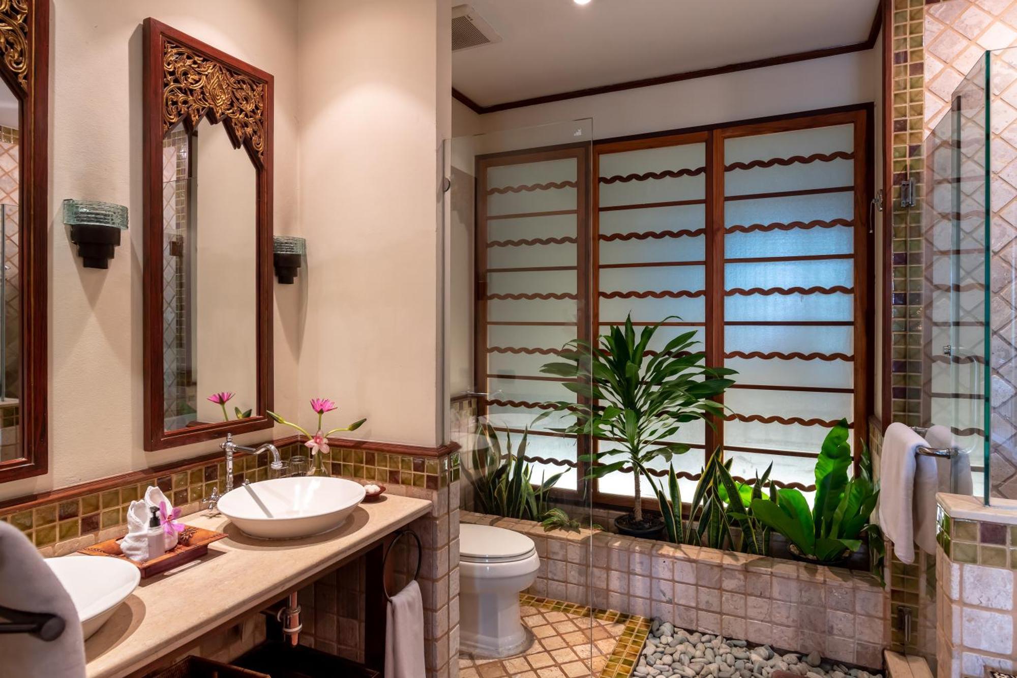 Ariyasom Villa Bangkok Bagian luar foto