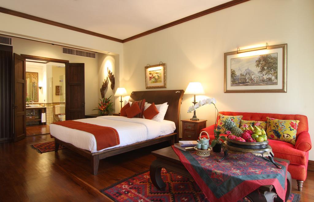 Ariyasom Villa Bangkok Bagian luar foto