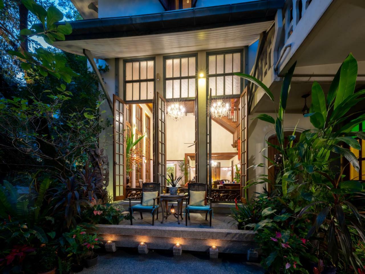 Ariyasom Villa Bangkok Bagian luar foto
