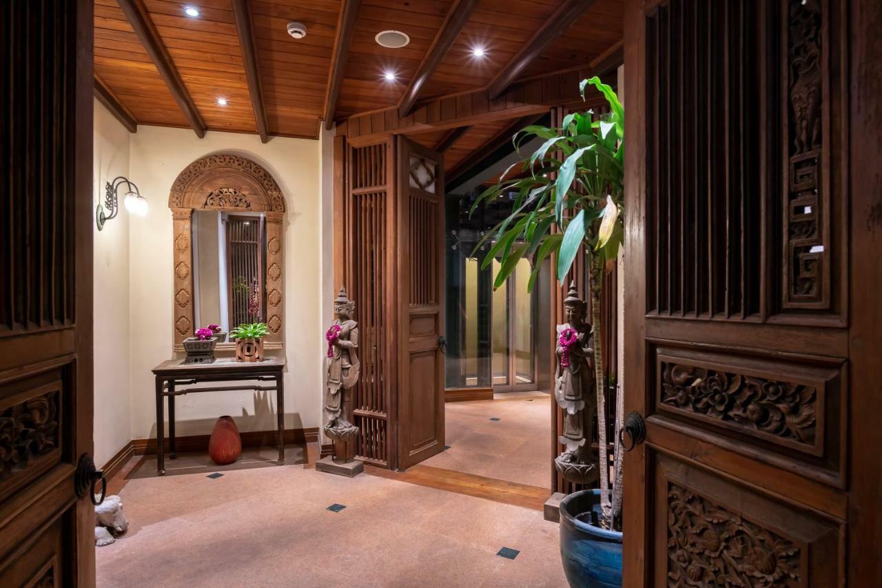 Ariyasom Villa Bangkok Bagian luar foto